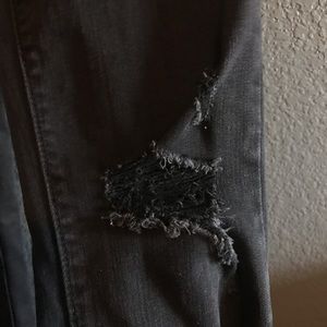 Levi’s Black 711 Skinny